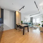 Modern Living, Design & Parking Appartement *