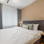 Modern Living, Design & Parking Appartement *