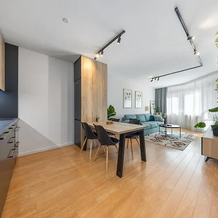 Modern Living, Design & Parking アパート *